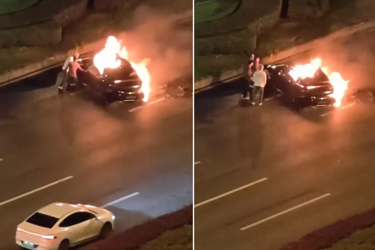 yanginda kapisi kilitli kalan arac surucuye mezar oldu dev marka borsada cakildi vUaRcxHY.jpg